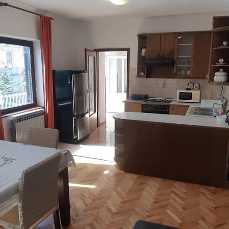 Apartment Marija Pula Bagian luar foto